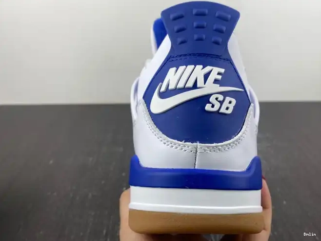 Boostmaster lin Pine Jordan 4 DR5415-140 SB Blue Retro 0609